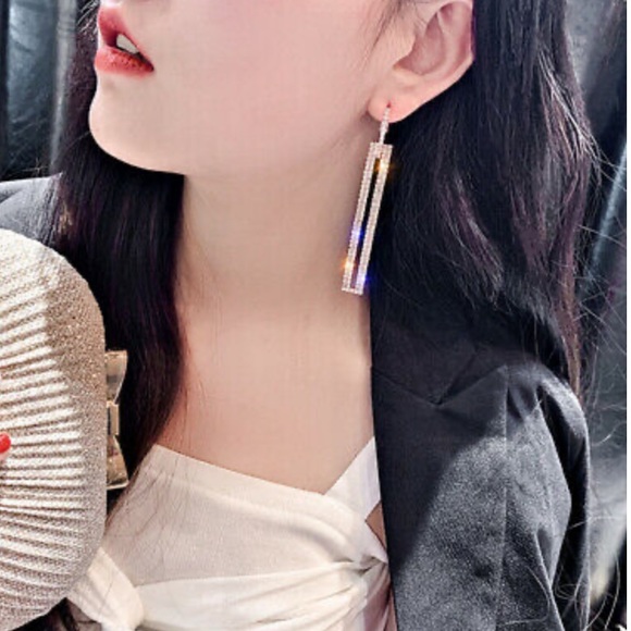 NEW 925 Sterling Silver Gorgeous Earrings - Picture 3 of 4